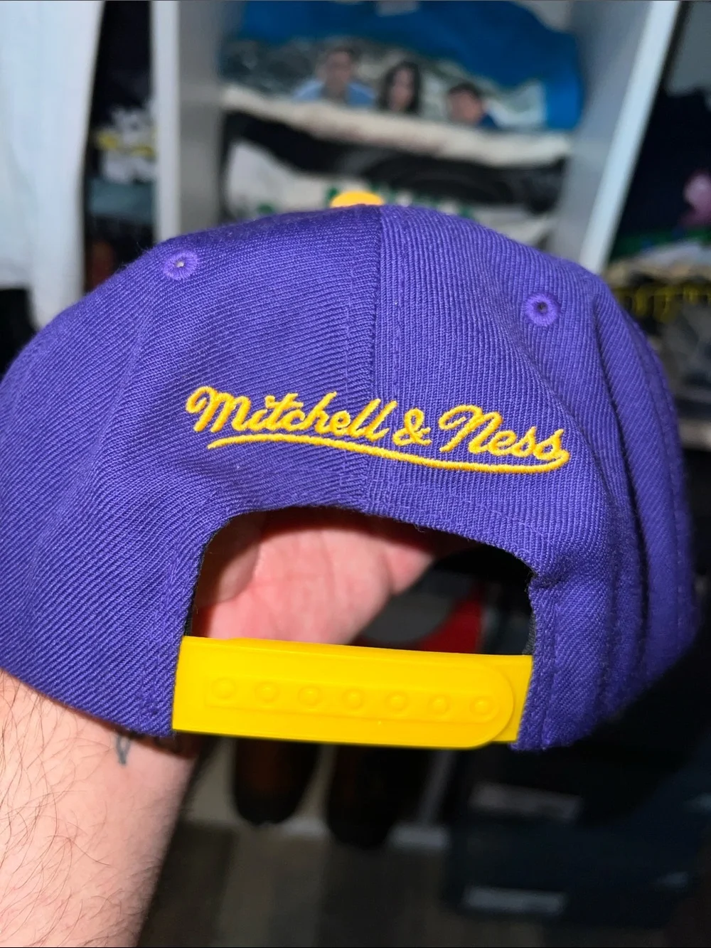 Los Angeles Lakers Mitchell & Ness Snapback - Picture 3 of 4